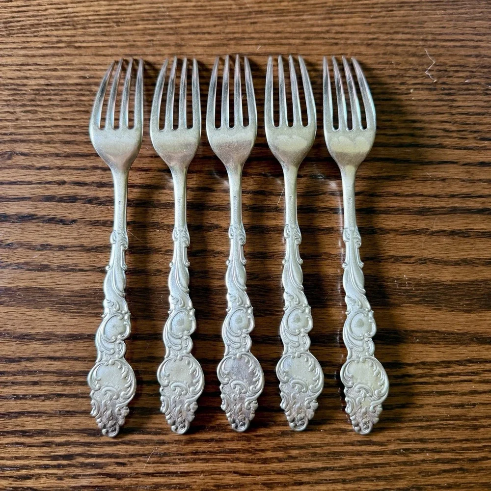 Rogers International Silverplate Columbia Dinner Forks Set Of 5 Monogram